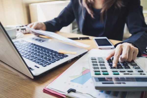 How to start value pricing your accounting services