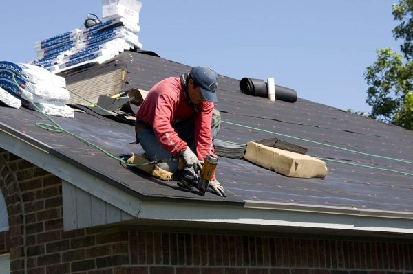 How To Find a Roofing Contractor 2023 Guide