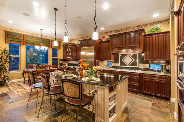 How to Pack Up Your Kitchen For A Remodeling Project
