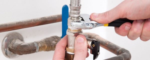 Dealing with Emergency Plumbing Issues: What You Need to Know
